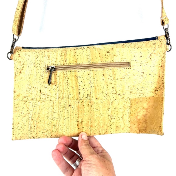 Carpel Made in Portugal Cork Crossbody Bag - Picture 7 of 13